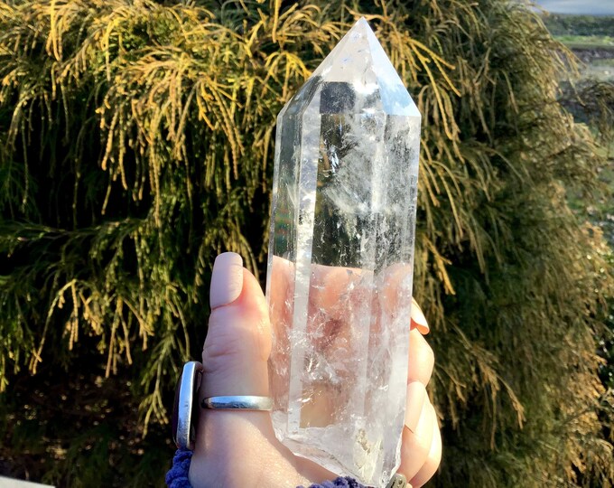 Quartz Crystal High Altitude Himalayan Point Large 10.4 oz. Wand ~ 5" Long ~ Museum Quality ~ Big Water Clear Sparkling Rainbow Inclusions