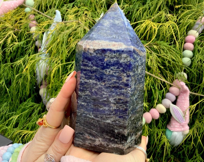Sodalite Crystal Generator ~ Large 3 lb. 10 oz. ~ 7" Tall Sparkling Polished Tower ~ White and Blue ~ Free Standing ~ Free & Fast Shipping