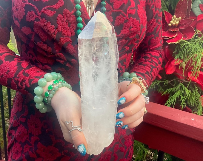 Brazilian Clear Quartz Crystal ~ 2 Lb. 6 oz. ~ 8 1/2" Long ~ Sparkling Rainbow Inclusions ~ Meditation, Reiki, Altar ~ Fast & Free Shipping