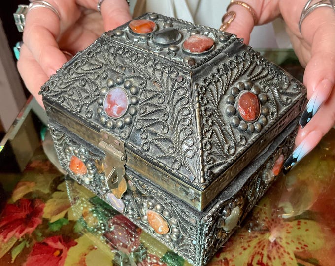 Vintage Agate Inlaid Moroccan Jewelry Box ~ Moorish Dome Top w/ Semi Precious Stones ~ 4" Long Handmade in Morocco
