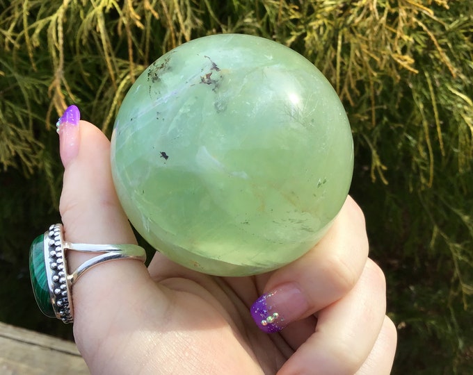 Green Fluorite Crystal Ball: Polished Gemmy Sphere (2.5" Wide)