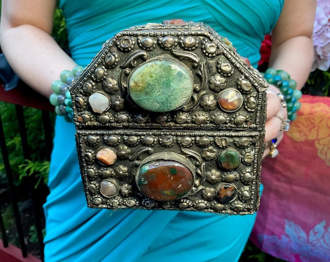 Vintage Agate Inlaid Moroccan Jewelry Box ~ Moorish Dome Top w/ Semi Precious Stones ~ 7" Long Handmade in Morocco ~Fast & Free Shipping