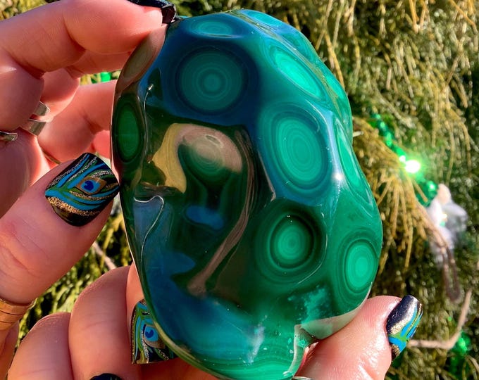 Malachite Free form Crystal ~ Large 1 Lb. 6 oz ~ 3 1/2" Long ~ Swirling Bullseye Patterns ~ Heart Chakra Reiki Healing, Altar Display ~