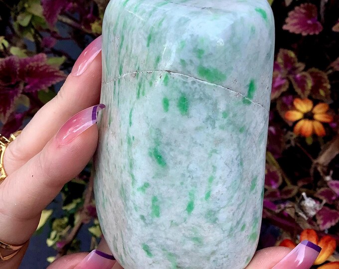 Saussurite Free Form Crystal ~ 1 Lb. 5 oz. ~ 3 1/2" Tall ~ Free Standing ~ Beautiful Blend of White & Green Polished Stone