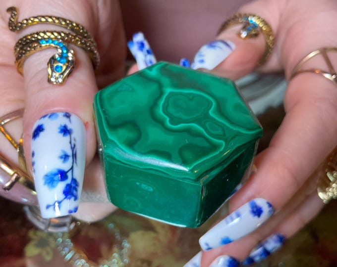 Malachite Hexagon Pill Box with Lid with Lid ~ 1 1/2" Long ~ Handmade from Congo ~ Vintage Specimen Swirling Green & Black Bullseye Pattern