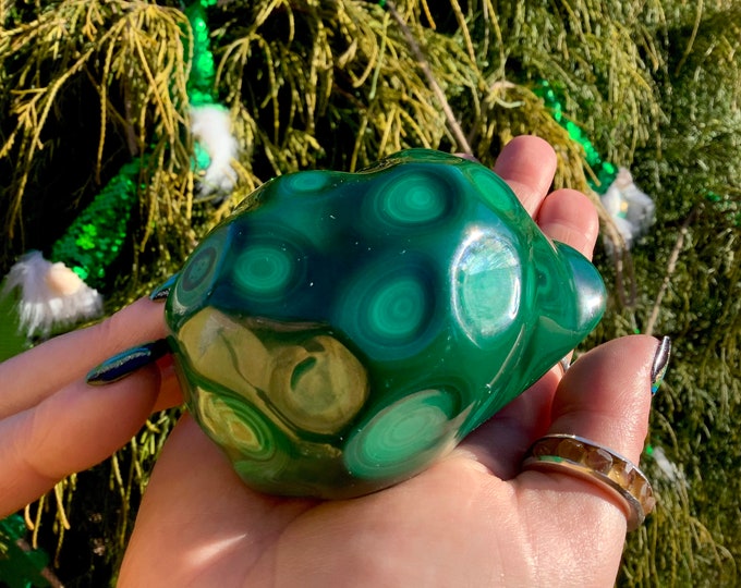 Malachite Free form Crystal ~ Large 1 Lb. 6 oz ~ Swirling Bullseye Patterns ~ 3 1/2" Long ~ Beautiful Polished Green Mineral Stone Specimen