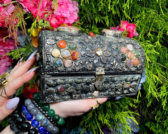 Vintage Agate Inlaid Moroccan Jewelry Box ~ Moorish Dome Top w/ Semi Precious Stones ~ 7" Long Handmade in Morocco ~ Fast & Free Shipping