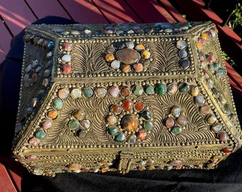 Agate Jewelry Box Inlaid With 200 Semi Precious Stones ~ 13
