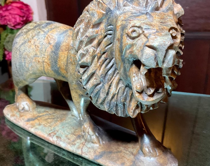 Serpentine African Lion 2 Lb. 11 oz. ~ 7" Long ~ Vintage Hand Carved Zimbabwean Sculpture ~ Swirling Natural Earth Colors ~ Museum Quality