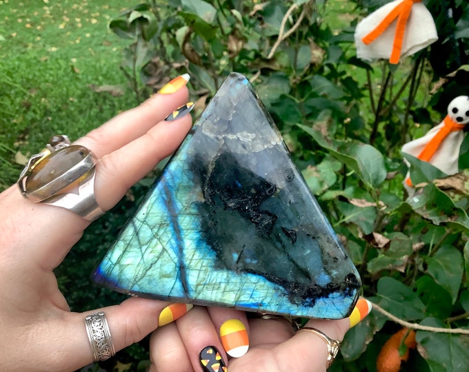 Labradorite Freeform Crystal ~ Large 1 lb. 9 oz. ~ 4" Tall ~ Flashing Electric Blue, Gold Colors ~ High Quality, Fast & Free Shipping U.S.A.