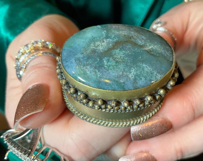 Moss Agate Vintage Pill Box / Snuff Box ~ 1 1/2" Long ~ Beautiful Green & White Colors, Luminosity, And Transparency