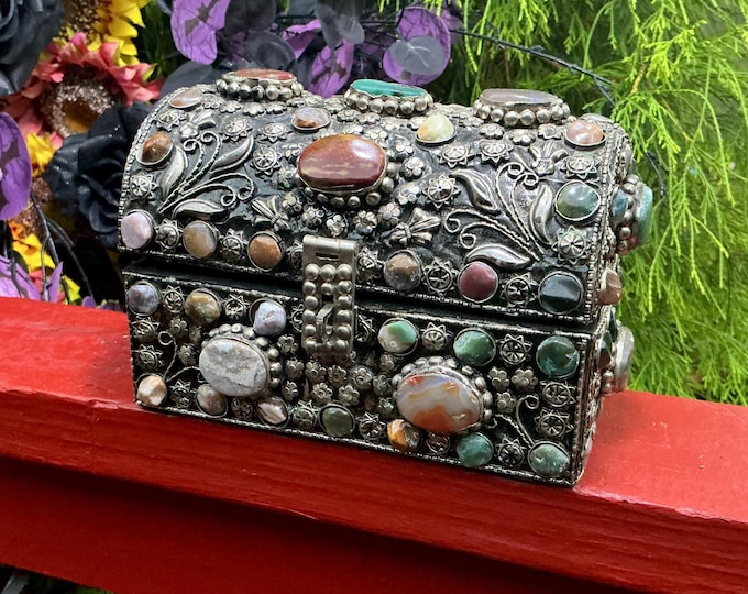 Vintage Agate Inlaid Moroccan Jewelry Box ~ Moorish Dome Top w/ Semi Precious Stones ~ 7" Long Handmade in Morocco ~ Fast & Free Shipping