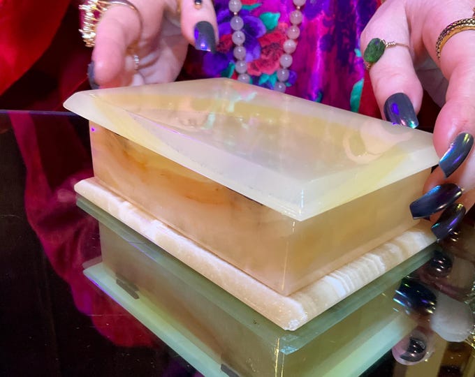 White Onyx Jewelry Box with Hinged Lid ~ 5" Long ~ Vintage Hand Carved Charging Box