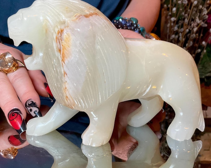Vintage White Calcite African Lion ~ Big 1 Lb. 14 oz.~ 5 1/2" Long ~ Hand Carved Museum Quality ~ Swirling White & Gold Colors Animal Totem