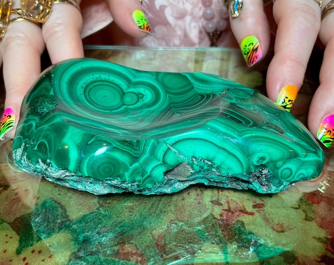 Malachite Crystal Bowl ~ 1 Lb. - 4 1/2" Long ~ Beautiful Vintage Hand Carved Display ~ Metaphysical Home Decor, Altar, Reiki, Feng Shui