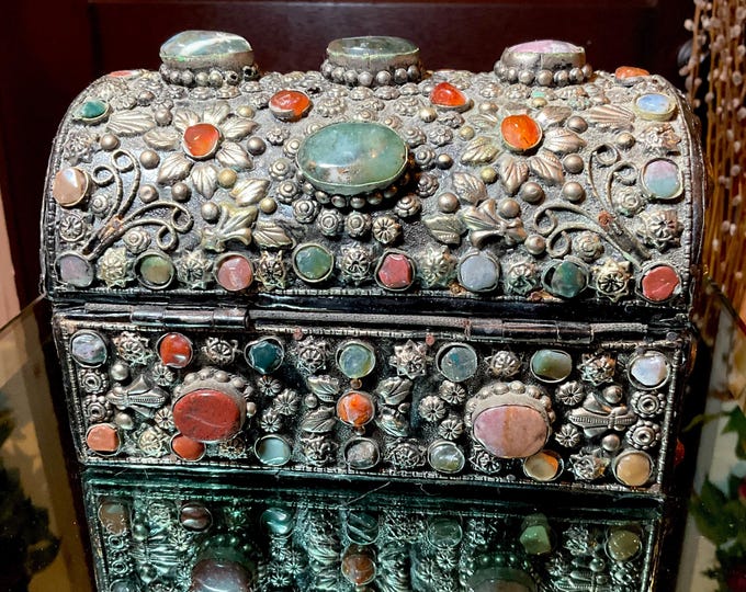 Vintage Agate Inlaid Moroccan Jewelry Box ~ Moorish Dome Top w/ Semi Precious Stones ~ 7" Long Handmade in Morocco