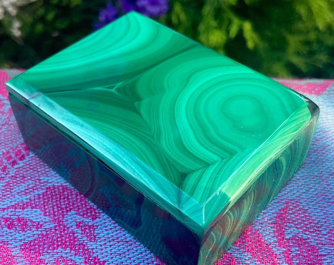 Malachite Jewelry Box with Lid ~ 2 1/2" Long ~ Handmade from Congo ~ Vintage Display Specimen ~ Swirling Green & Black Bullseye Pattern