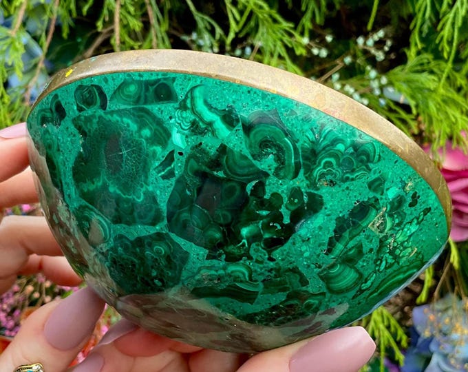 Malachite Jewelry Dish ~ Large 10 oz. ~ 5" Oval ~ Polished Stone Brass Trim ~ Vintage Hand Carved ~ Green Swirling Bullseye Color