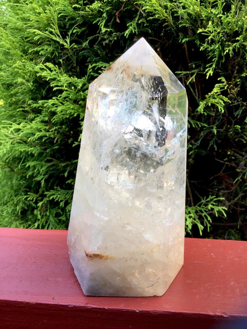 Quartz Crystal Tower Large 2 Lb. 12 Oz. Generator 6 1/2 Tall Sparkling