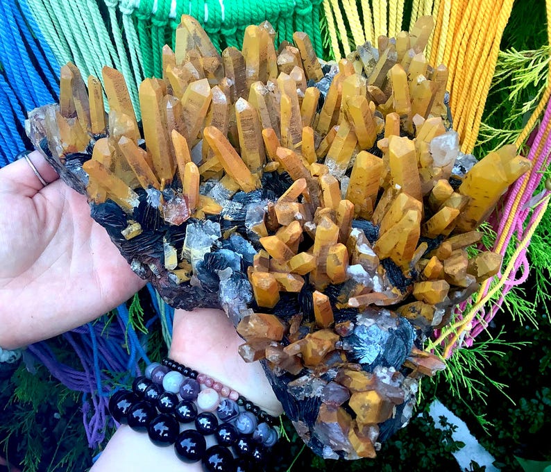 Limonit & svart barytkvartskristallkluster ~ Stor 4,7 kg ~ 23 cm lång ~ Orange punkter ~ Sakral chakra Reiki altaredisplay ~ Fantastisk bild 7