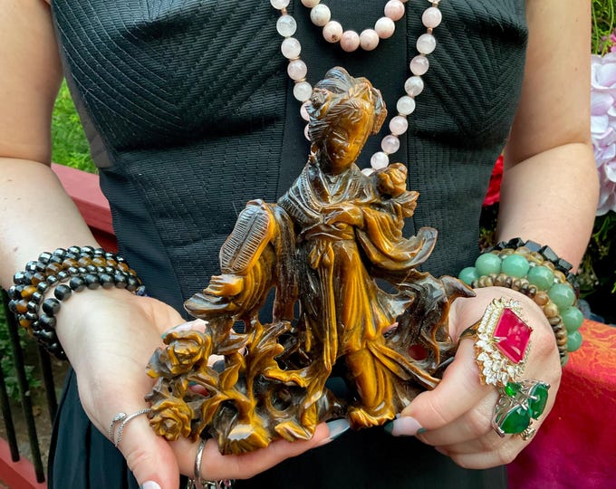 Tigers Eye Quan Yin Crystal ~ 6" Tall ~ Vintage Hand Carved Sculpture from South Africa ~ Sparkling Red Gold & Black Colors ~ Fast Shipping