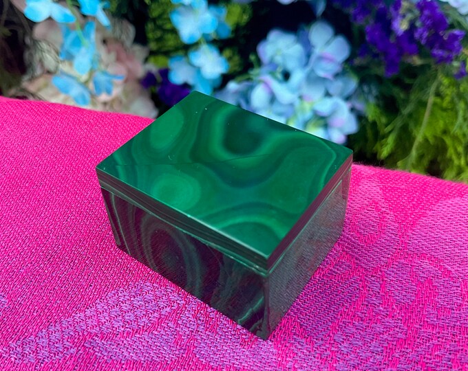 Malachite Jewelry Box with Lid ~ 1 1/2" Long ~ Handmade from Congo ~ Vintage Display Specimen ~ Swirling Green & Black Bullseye Pattern