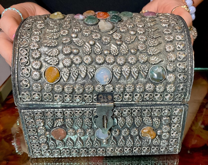Vintage Agate Inlaid Moroccan Jewelry Box ~ Moorish Dome Top w/ Semi Precious Stones ~ 5" Long Handmade in Morocco