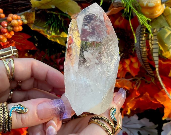 Clear Quartz Crystal ~ 8.5 oz. - 3 1/2" Long ~ Large Sparkling Clear Transparent Point ~ Meditation, Reiki Altar Display ~ Fast Shipping
