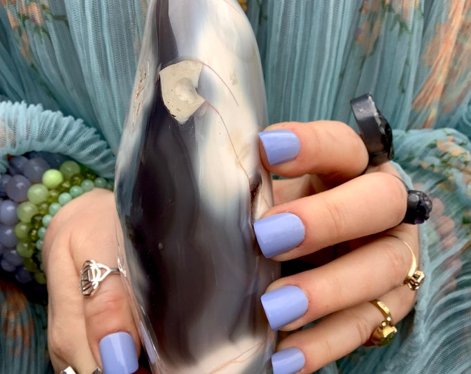 Orca Agate Freeform Crystal ~ Large 2 Lb. 10 oz. ~ 6 1/2 " Long ~ Stunning Blue-Black Grey & White Colors ~ Display ~ Fast Free Shipping