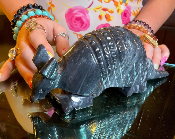 Vintage Black Onyx Armadillo~ Large 2 Lb. 3 oz. ~ 8" Long ~ Hand Carved Sculpture ~ Museum Quality ~ Spirit Animal Totem