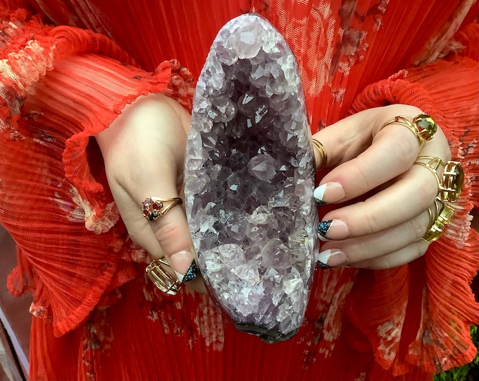 Amethyst Crystal Cluster ~ Large 1 lb. 11 oz. ~ 5" Tall Display ~ Beautiful Purple Points ~ Fast & Free Shipping, U.S.A. + Global Shipping ~