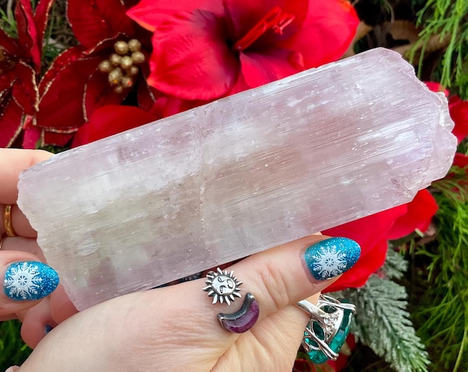 Kunzite Crystal Natural Gemstone ~ Large 15 oz. ~ 6" Long ~ Museum Quality ~ Sparkling Lilac Pink Violet Color Transparent High Luster Stone