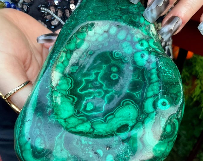 Malachite Crystal Bowl ~ 1 Lb. 4 oz. - 5" Long ~ Beautiful Vintage Green Mineral Specimen ~ Swirling Bulls Eye Patterns ~ Fast Shipping, USA