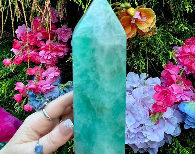 Green Fluorite Crystal Generator ~ Large 2 lb.  2 oz. ~ 7" Tall Tower ~ Swirling Colors ~ Big Pillar ~ Feng Shui, Reiki, Altar Display