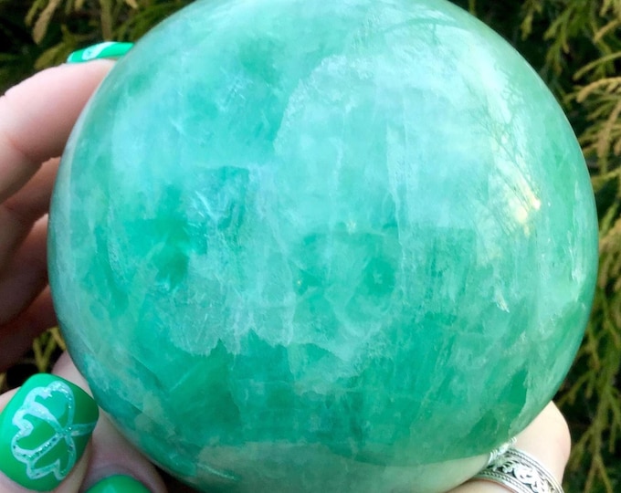 Green Fluorite Crystal Ball ~ Large 2 Lb. 5 oz. ~ 3" Wide ~ Heart Chakra Reiki Healing Altar Display ~ Metaphysical Home Decor