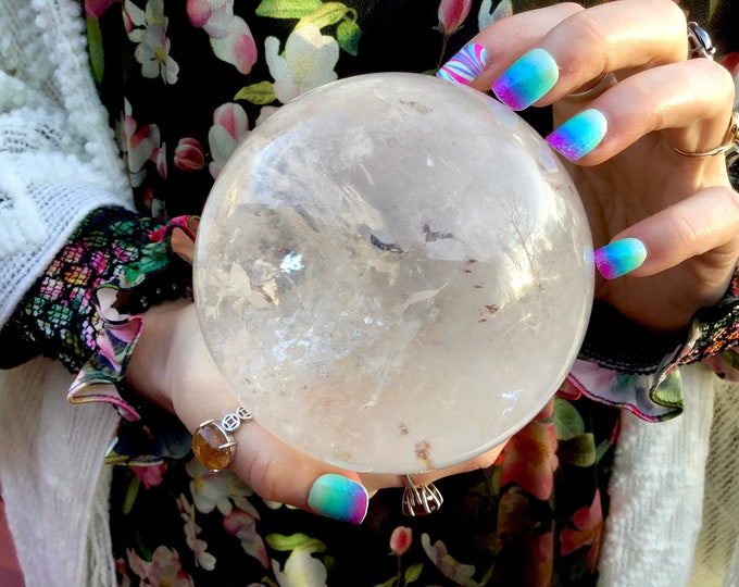 Clear Quartz Crystal Ball ~ 3 Lb 7 oz ~ 4" Wide ~ Sparkling Clear Inclusions Polished Sphere ~ Reiki, Altar, Feng Shui, Meditation Room