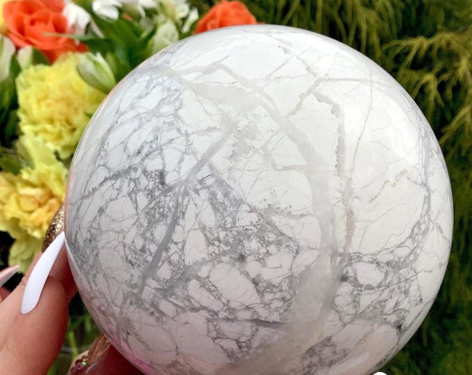 CLEARANCE! ~ White Howlite Crystal Ball ~ Large 3 Lb. ~ 4" Wide ~ Metaphysical Home Decor ~ Soothing Reiki Altar Display Sphere ~