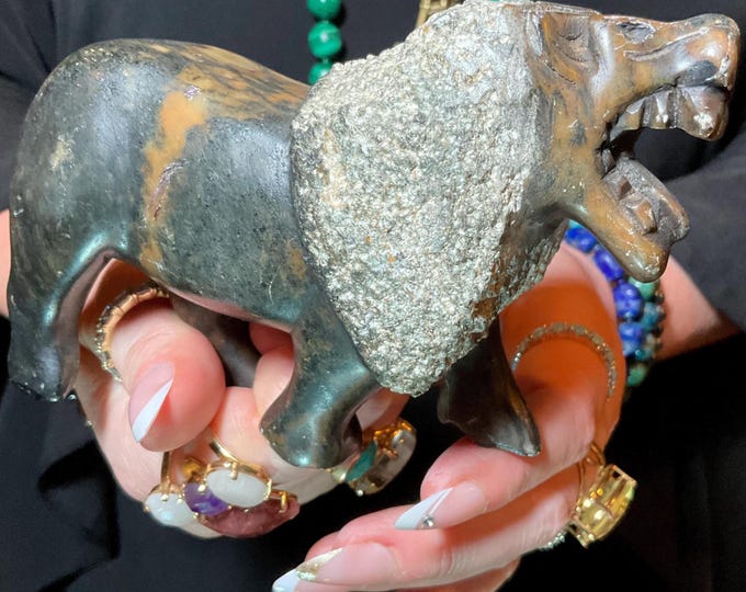 Serpentine African Lion 1 Lb. 3 oz. ~ 5" Long ~ Vintage Hand Carved Zimbabwean Sculpture ~ Swirling Natural Earth Colors ~ Museum Quality
