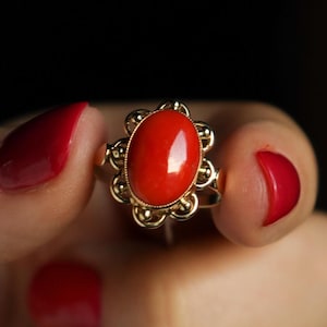 Vintage Coral Flower Ring 14k, Oval Red Coral Mid-Century Jewelry circa 1960s