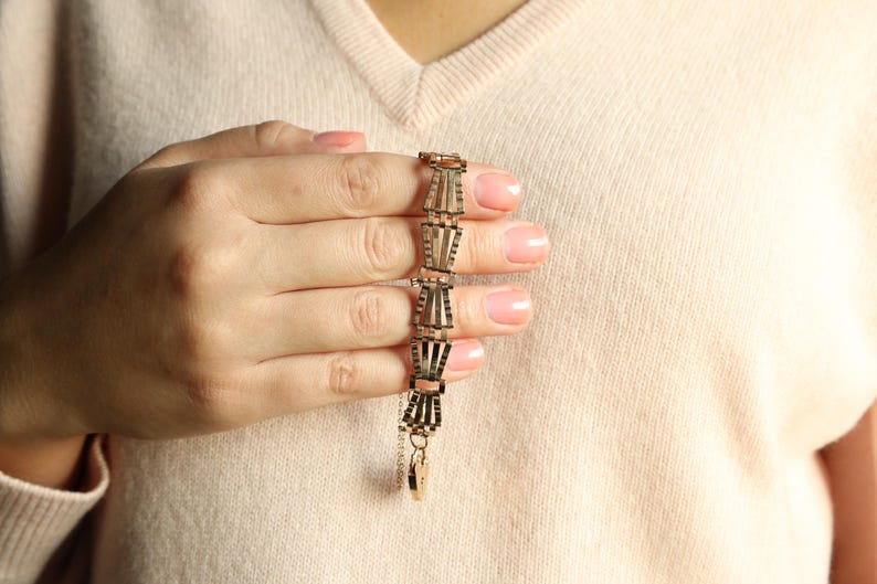 Padlock Bracelet: Vintage Fancy Link Chain Bracelet with Heart Padlock