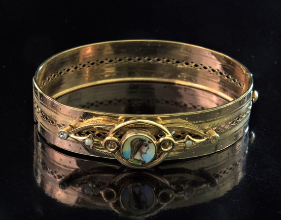Antique Gold Enamel Pearl Bracelet, Antique Egypti