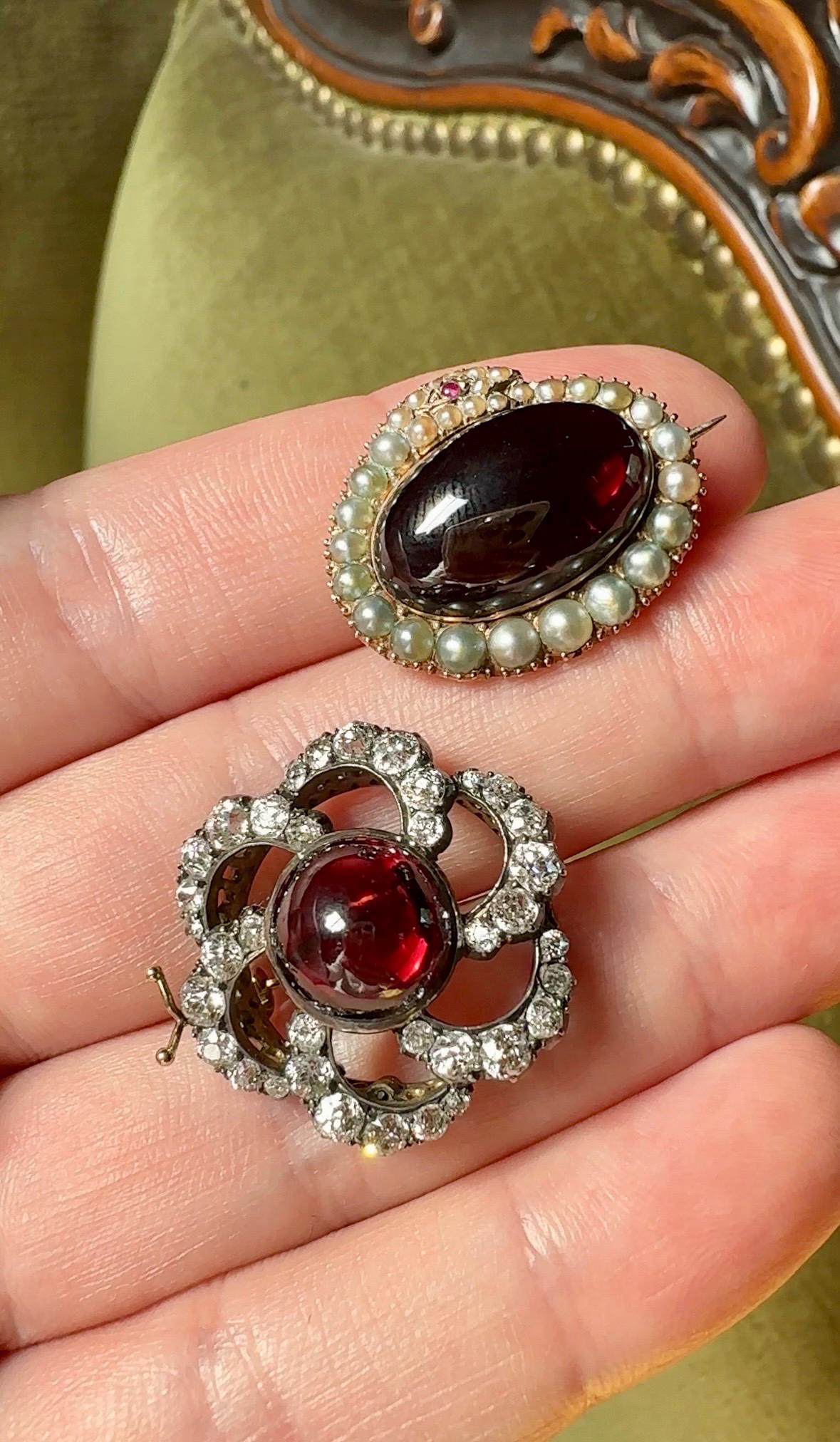 アンティークビクトリア朝のガーネットフラワーブローチ：ダイヤモンド