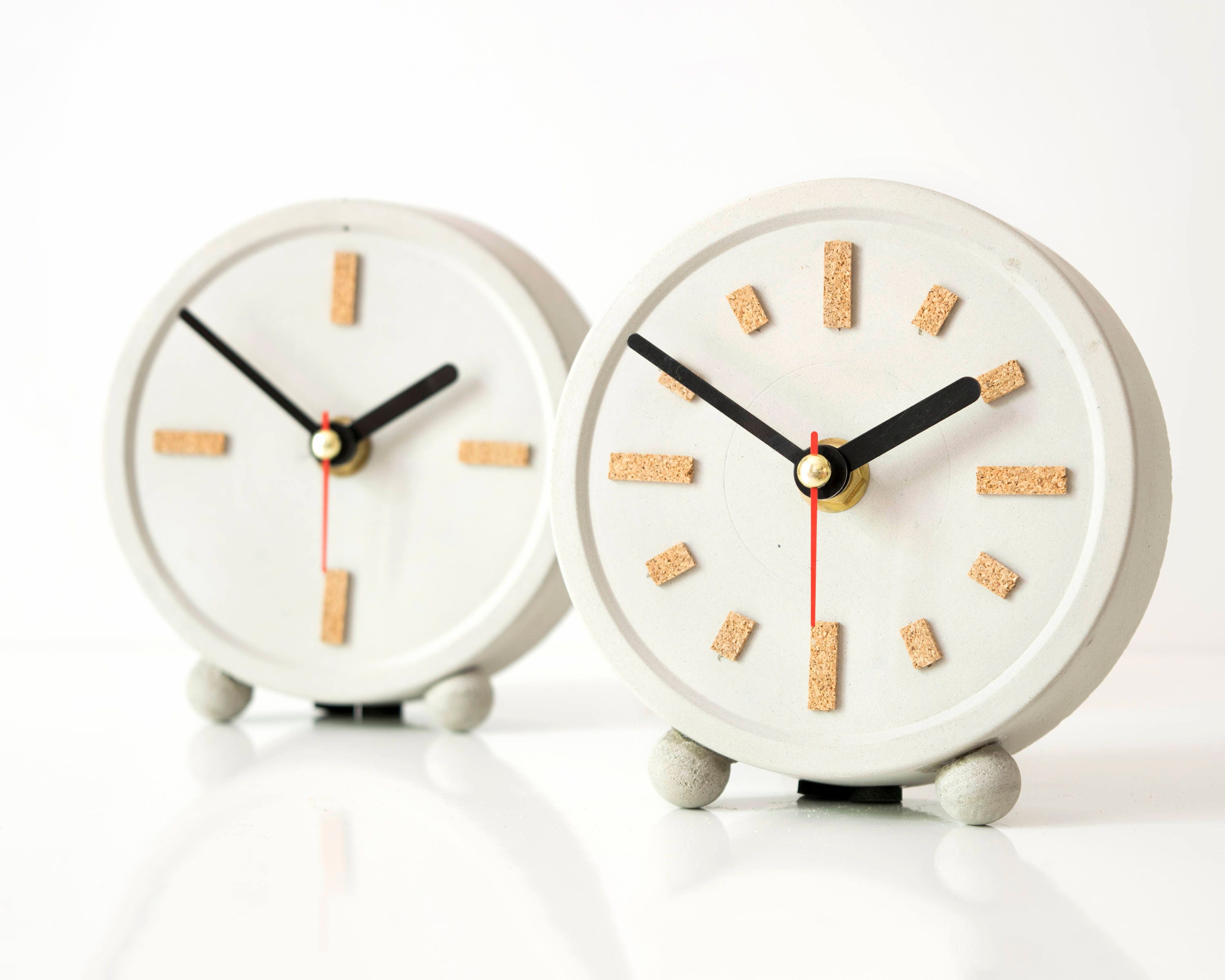 Table Clock Concrete Cork Round Office Interior 50