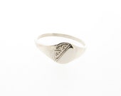 Sterling Silver Half Engraved Oval Signet Ring UK Sizes B - L U5A Sizes 1 - 5.5 Women 39 s Children Baby Rings