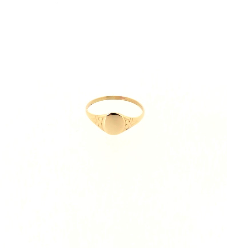 Solid 9ct Yellow Gold Oval Signet Ring, Ladies Dainty Pinky Finger, Engraved Design, Highly Polished Finish, Real 9K Minimalist Ring image 2