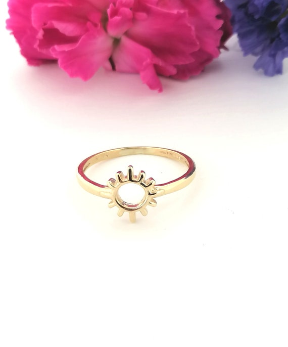 Solid 9ct Yellow Gold Minimalist Sun Ring, Ladies 9k Minimal Solar Rays Geometric Jewelry, Gold Celestial Sunburst Ring, British Hallmarked