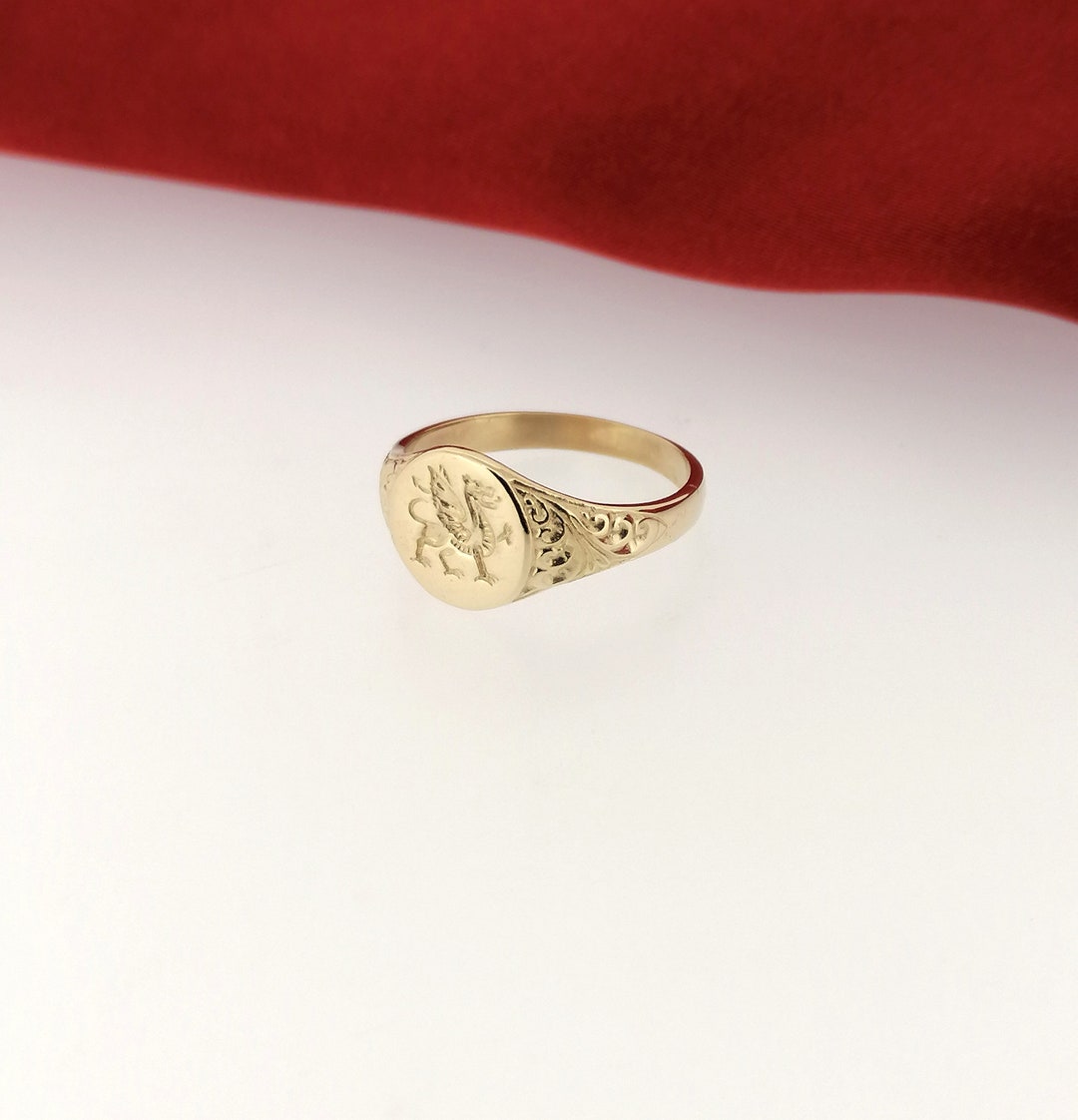 Solid 9ct Yellow Gold Welsh Dragon Oval Signet Ring With Scrolls ...