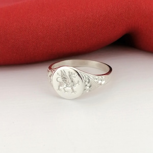Sterling Silver Welsh Dragon Oval Signet Ring with Scrolls, Y Ddraig Goch Symbol of Wales, Mens Ladies Unisex Draco Welsh Heritage Jewellery