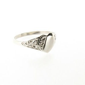 925 Sterling Silver Half Engraved Design Heart Signet Ring - UK Sizes J - P - USA Sizes 4.5 - 7.5