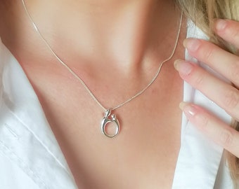 Sterling Silver Mother and Child Oval Pendant, New Mum & Baby Gifts, Minimalist Mum's Birthday Present, Mom with 1 Child, 18" Chain Necklace